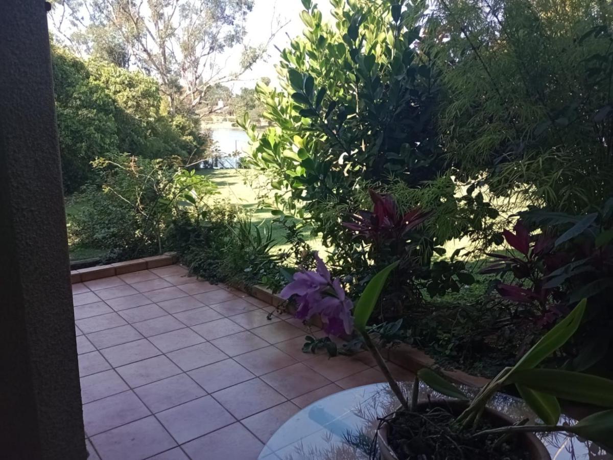 Casa Vista Lago Vitoria Regia Holambra Exterior foto
